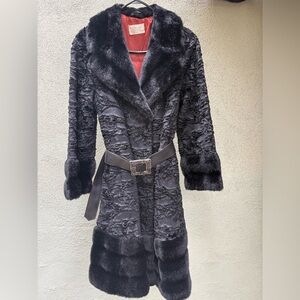 Vintage 🖤 Black Faux Fur Coat with Belt No Brand or Size fits like a 6